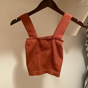 thick strapped burgendy tank | size xs